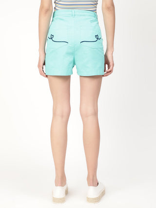 Elle Women Green Solid Fitted Shorts