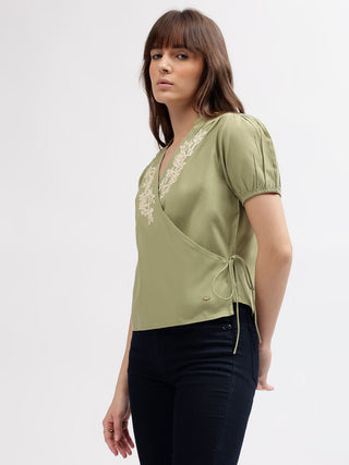 Elle Women Green Solid V Neck Short Sleeves Top