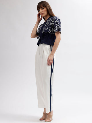 Elle Women Blue Embroidered V Neck Short Sleeves Top